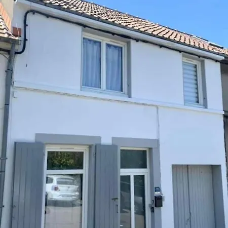 Nyaraló La Maison Du Bois Flotte