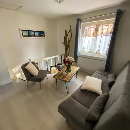 La Maison Du Bois Flotte Holiday home *