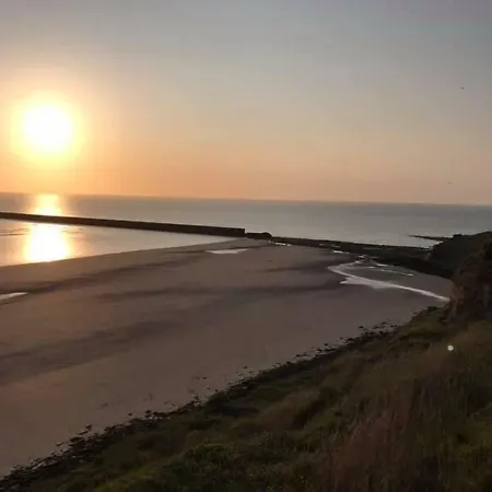 Semesterbostad La Maison Du Bois Flotte